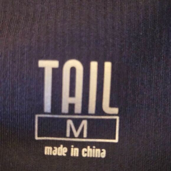 Tail Womens Black Split Back Sleeveless Activewear Tank Medium - Picture 2 of 11